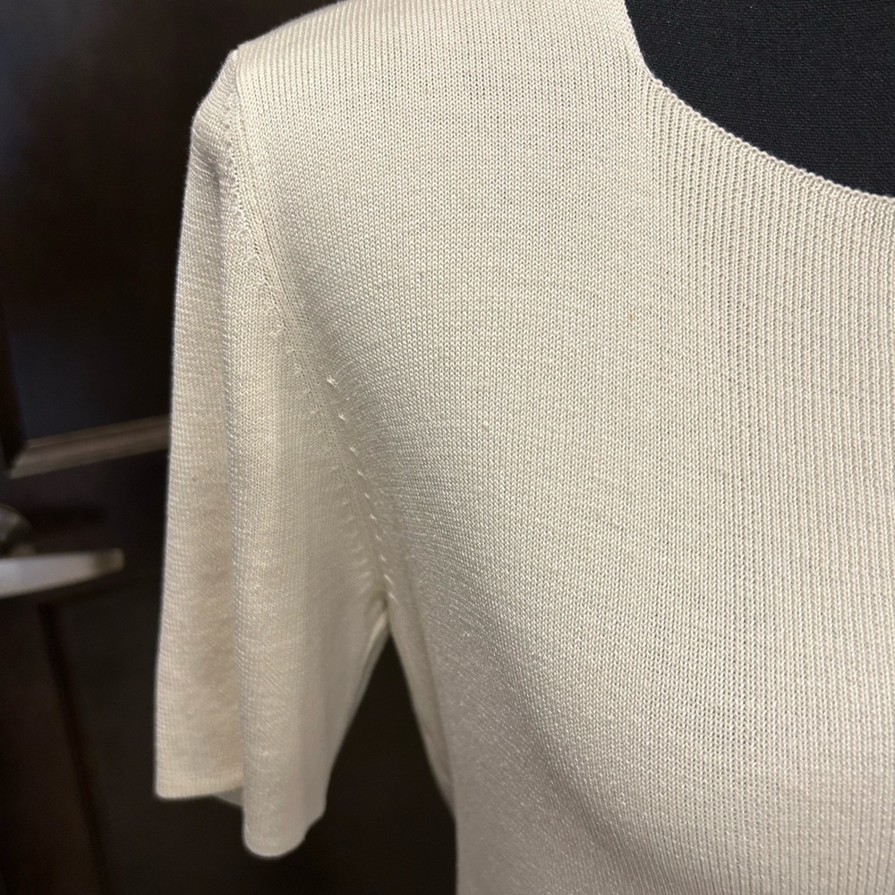 Geoffrey Beene silk sweater short sleeve cream color medium size - Picture 5 of 5